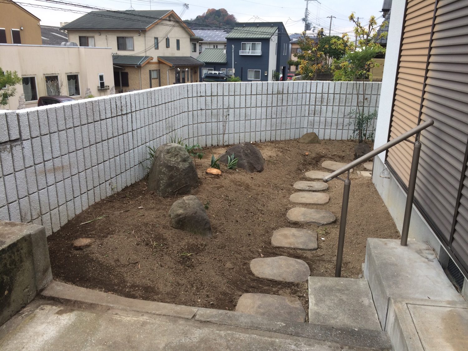 兵庫県姫路市にて庭木の剪定 伐採を行いました 加古川市で作庭 外構 剪定 消毒 施肥ならくまがい造園